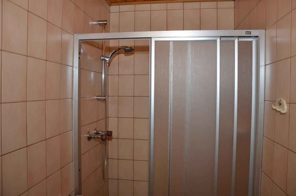 Hotel Haus Dachstein Schnitzer Eben Im Pongau Zimmer foto