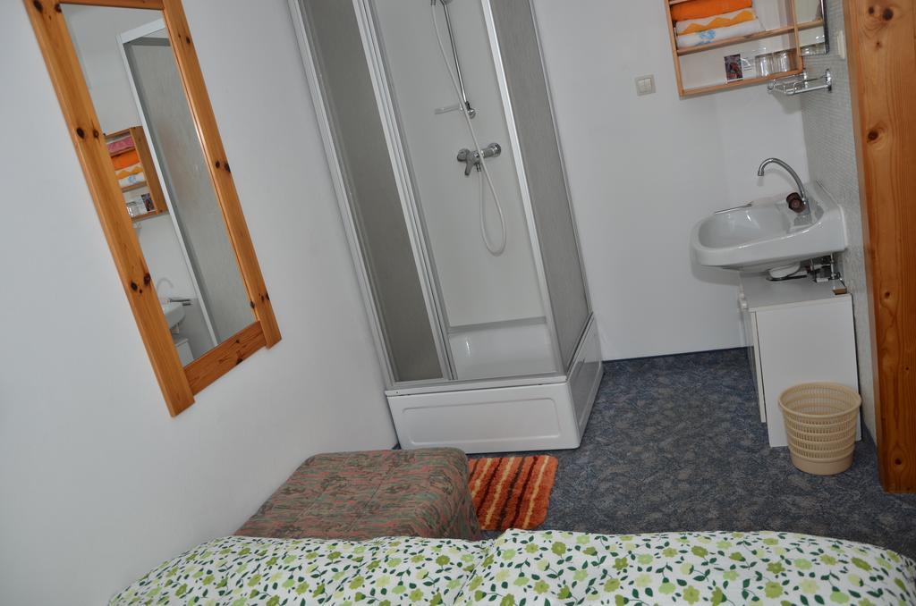 Hotel Haus Dachstein Schnitzer Eben Im Pongau Zimmer foto