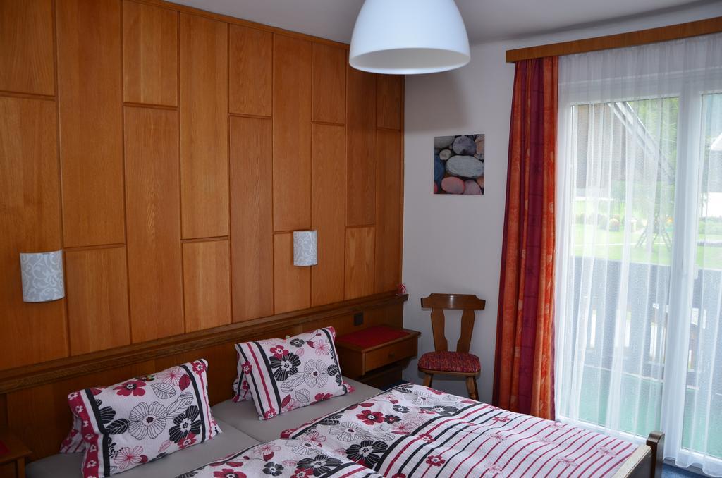 Hotel Haus Dachstein Schnitzer Eben Im Pongau Zimmer foto